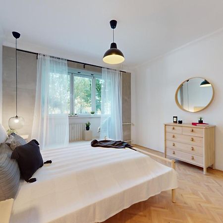 Modern 2 Bedroom Apt - Free Parking 布拉迪斯拉发 外观 照片